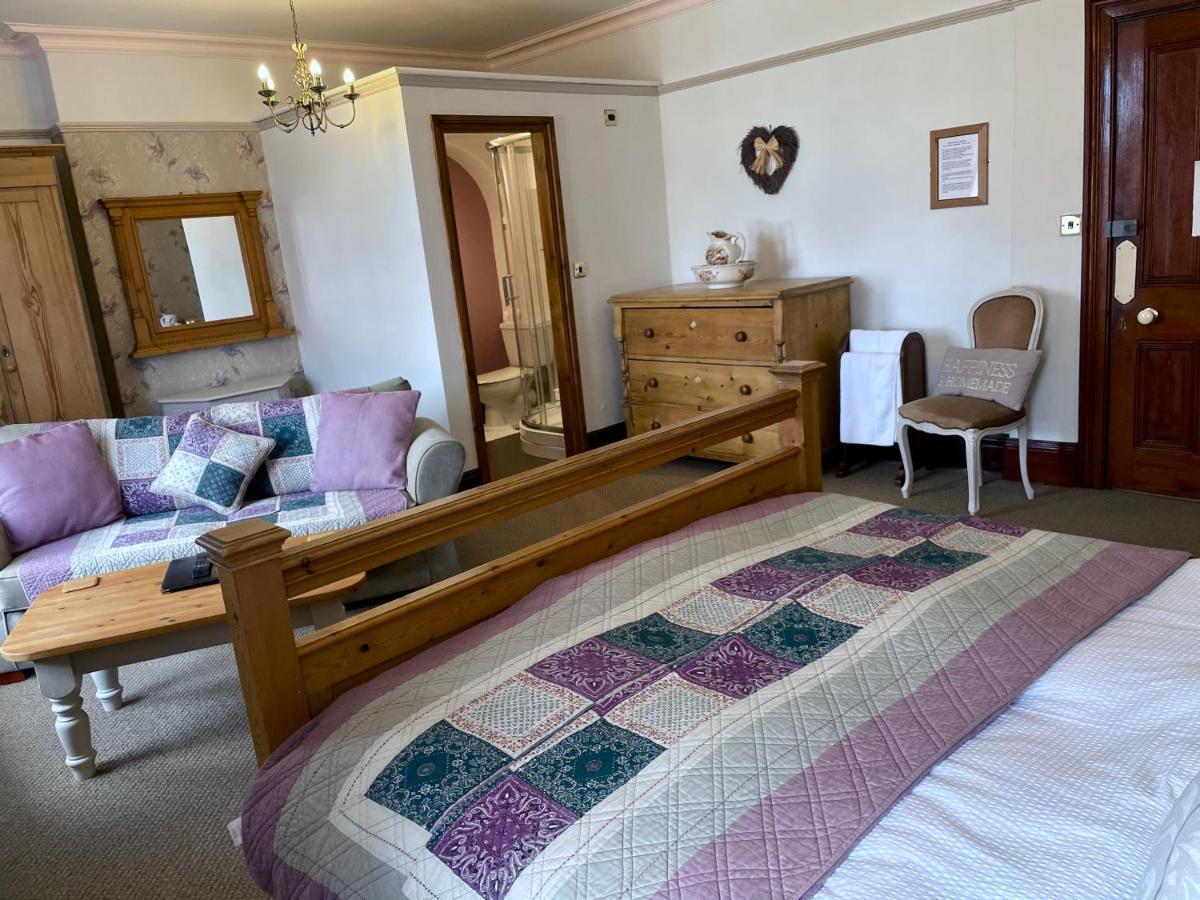Casa de hóspedes Overdale And Free Parking 4*